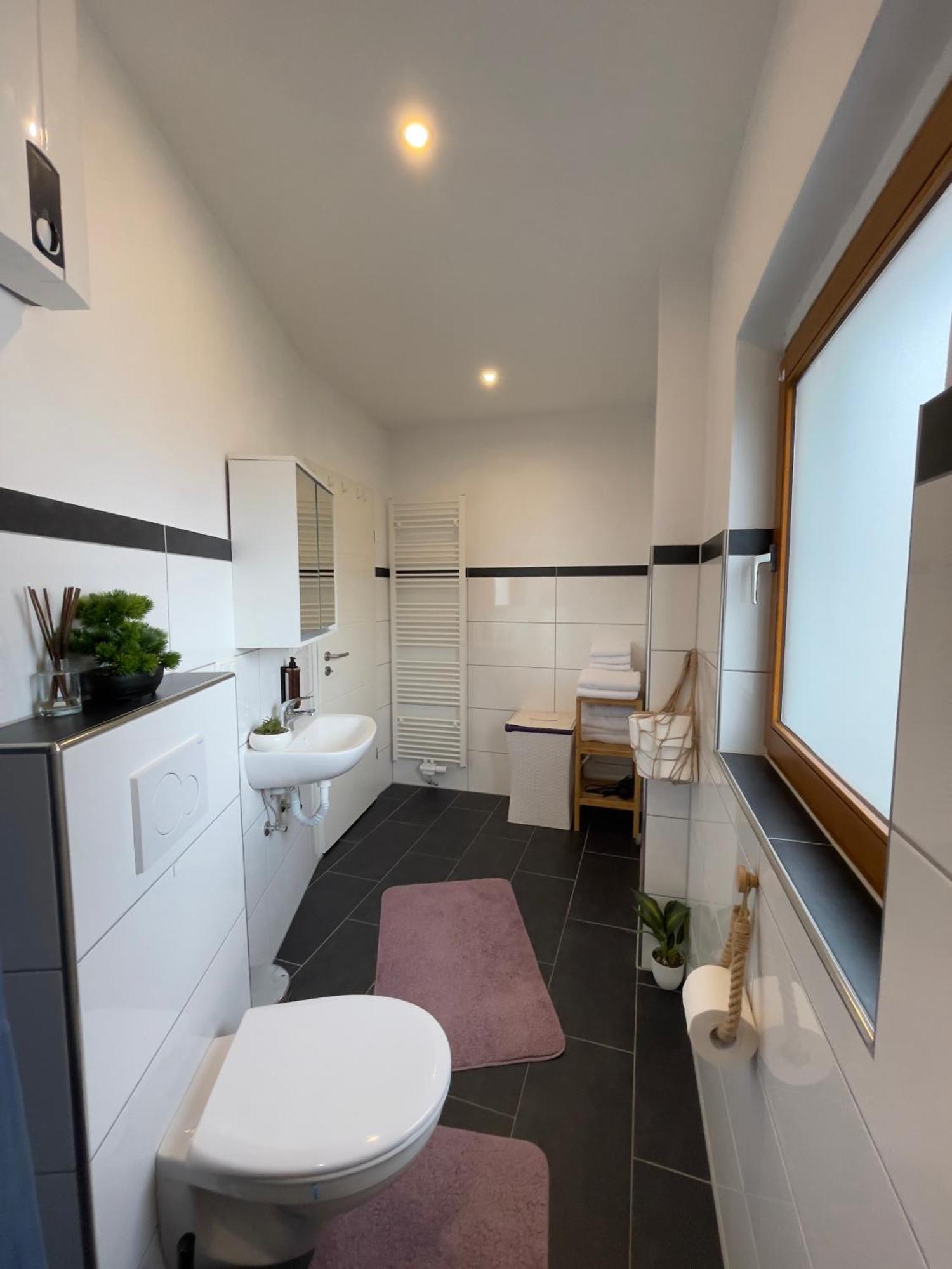 Gemuetliches Apartment In 가이젠하임 외부 사진